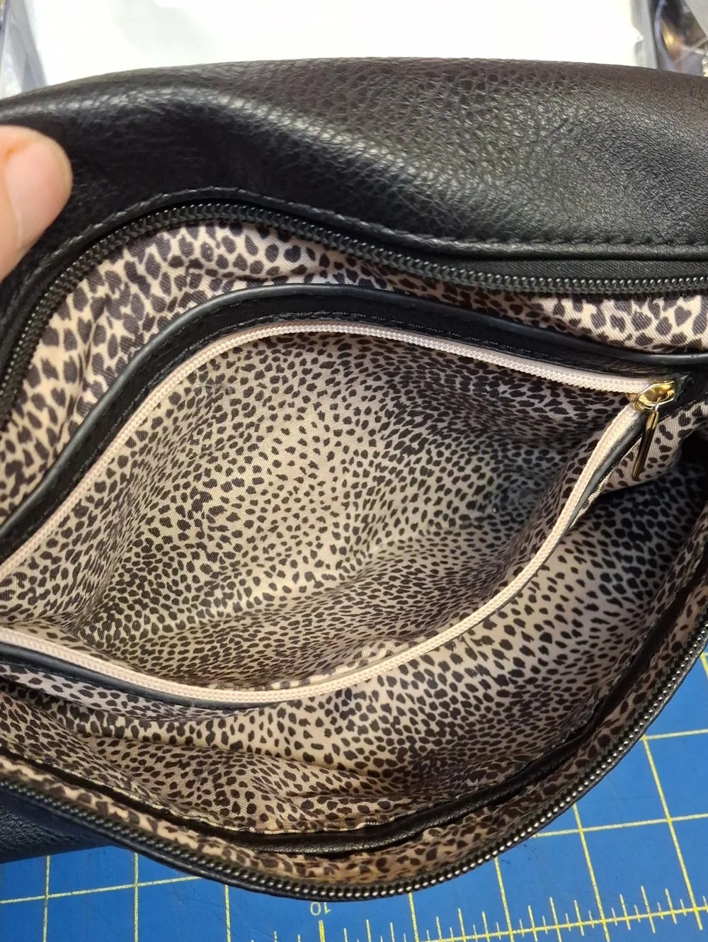 Black 12x9x2.5 Crossbody Shoulder Bag Preloved